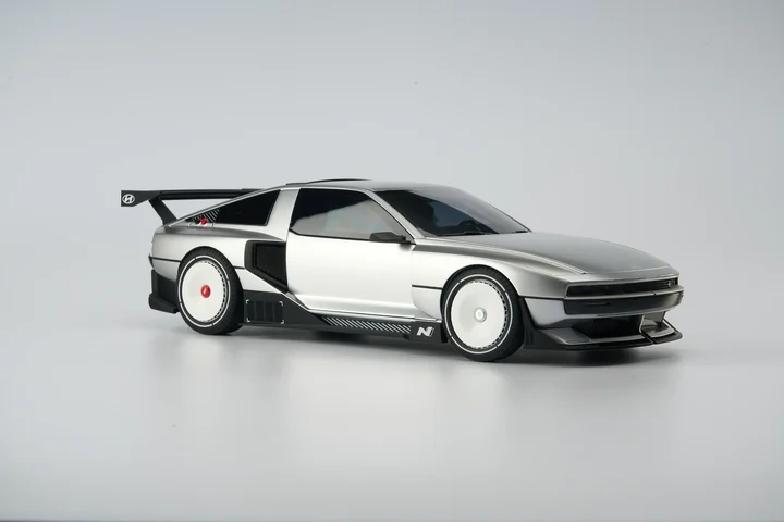 Hyundai N Vision 74와 Pony Coupe 모델 이미지 21