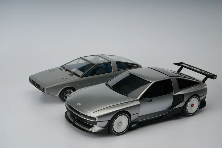 Hyundai N Vision 74와 Pony Coupe 모델 이미지 5