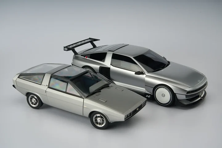 Hyundai N Vision 74와 Pony Coupe 모델 이미지 9